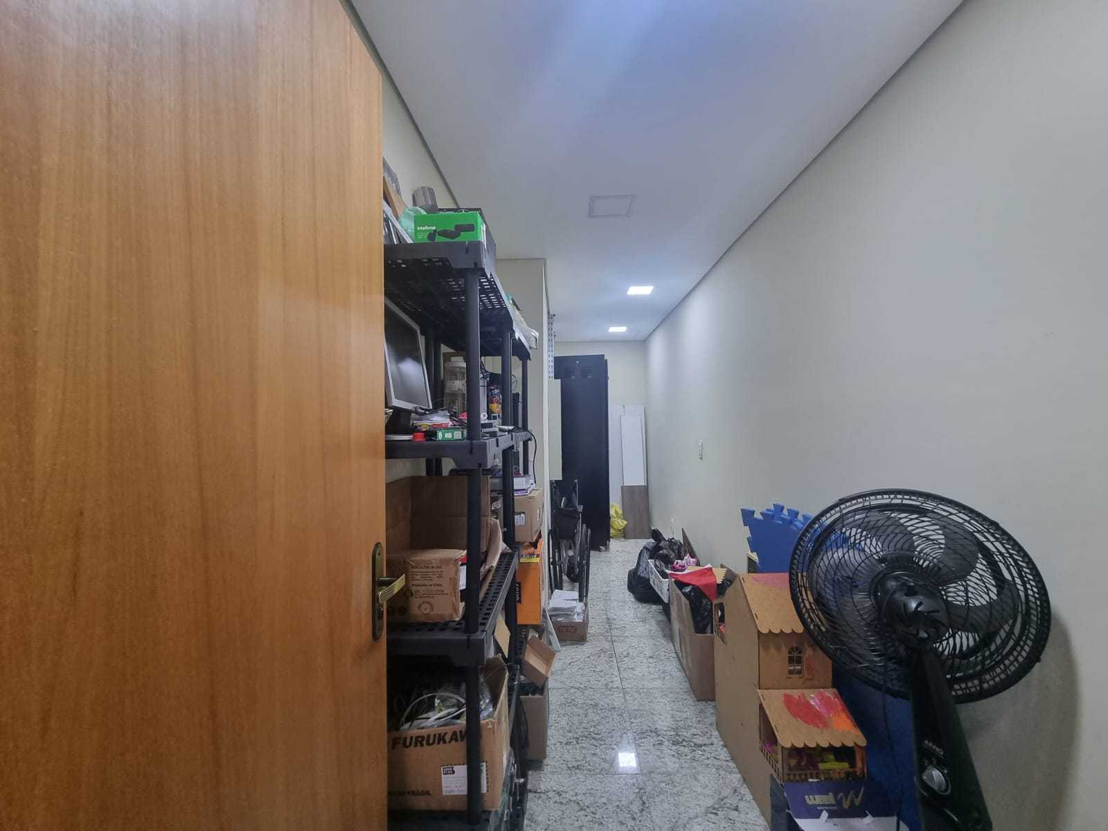 Casa à venda com 3 quartos, 391m² - Foto 19