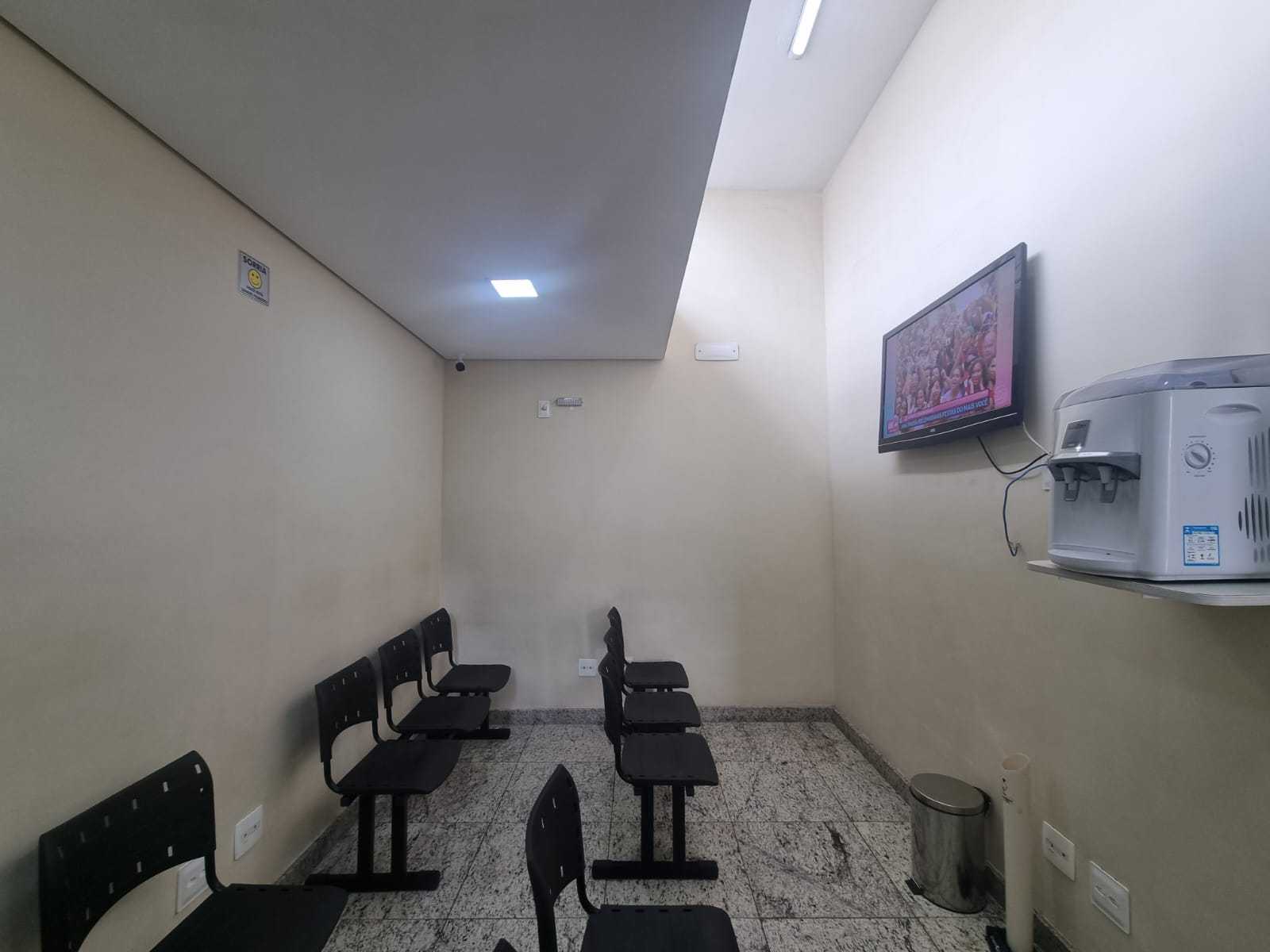 Casa à venda com 3 quartos, 391m² - Foto 3