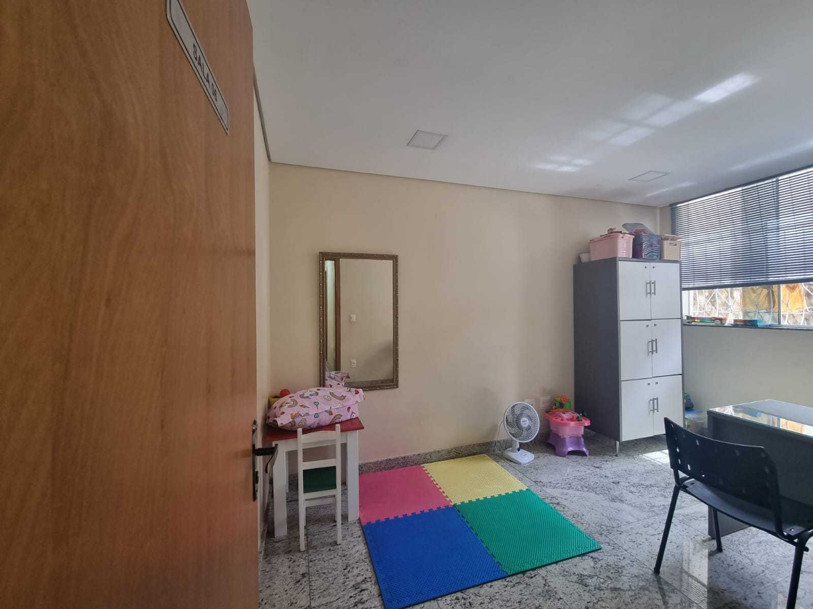 Casa à venda com 3 quartos, 391m² - Foto 25