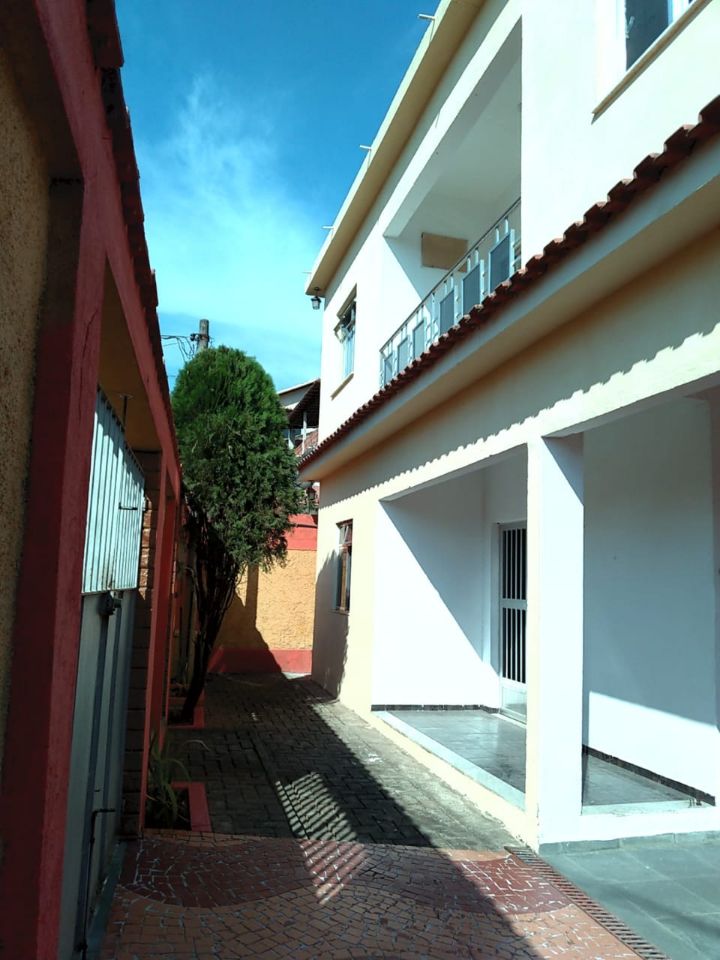 Casa à venda com 3 quartos, 260m² - Foto 13