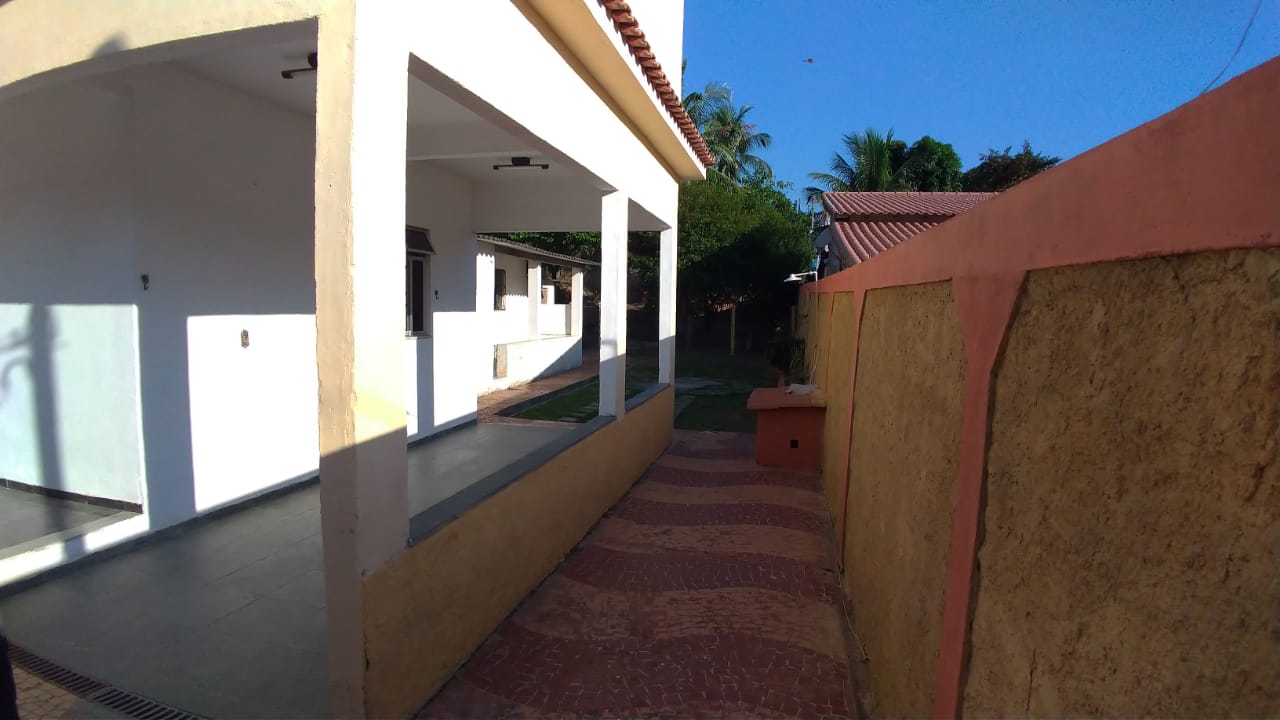 Casa à venda com 3 quartos, 260m² - Foto 3