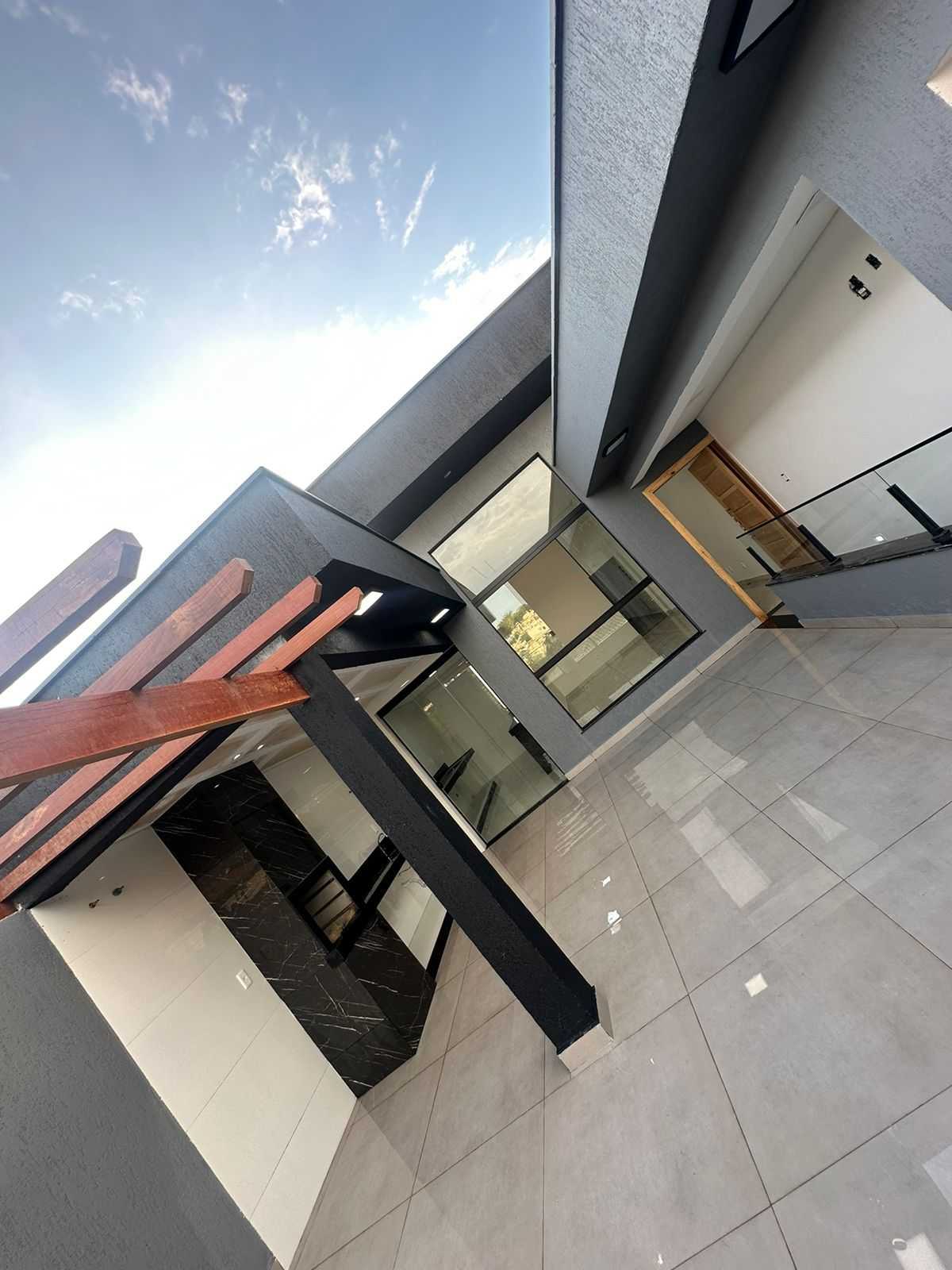 Casa à venda com 3 quartos, 193m² - Foto 3