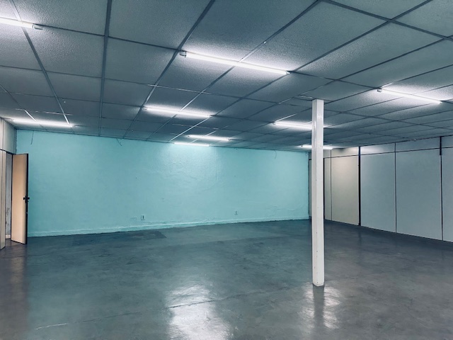 Loja-Salão para alugar, 150m² - Foto 1