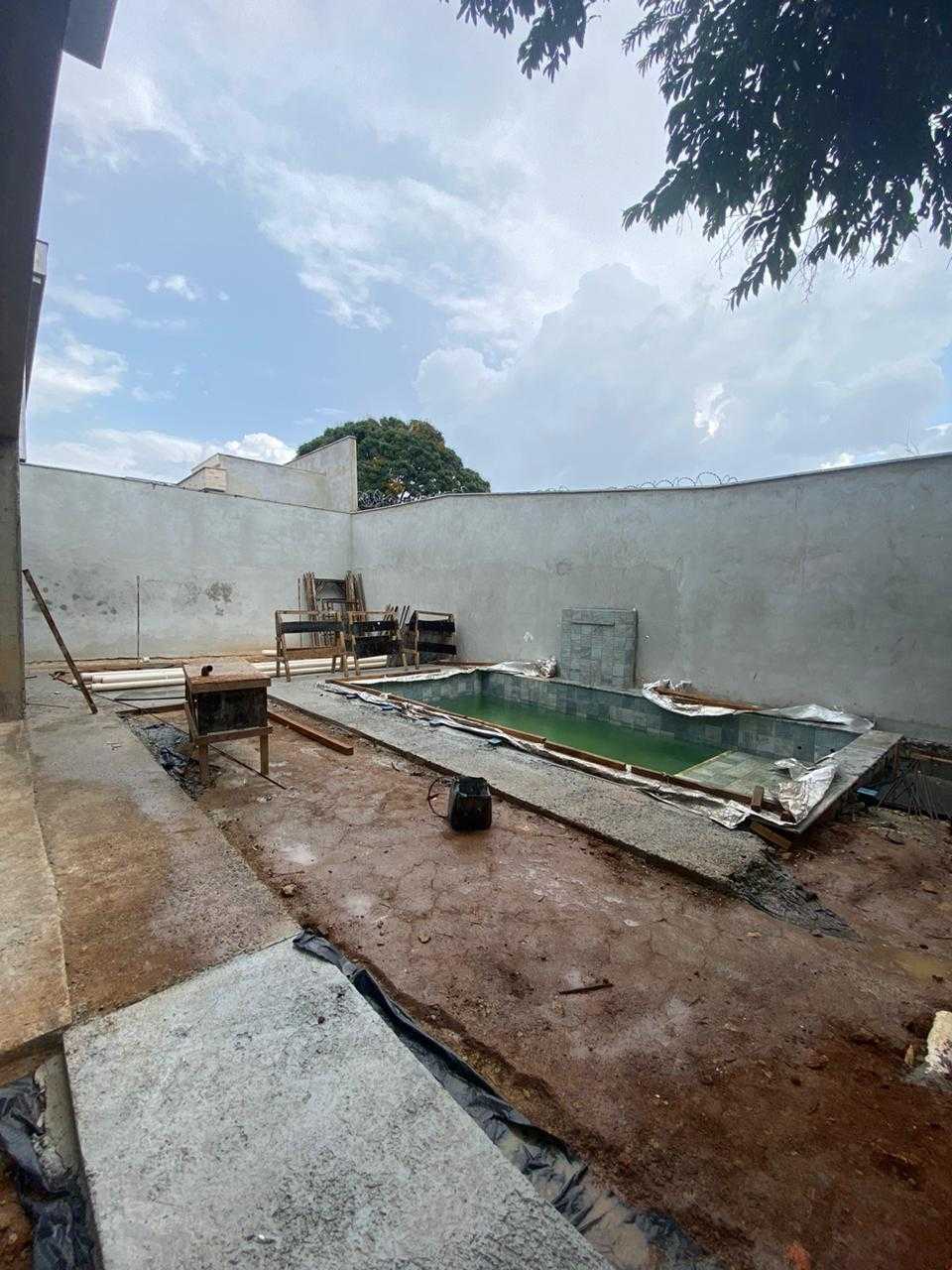 Casa de Condomínio à venda com 3 quartos, 435m² - Foto 2