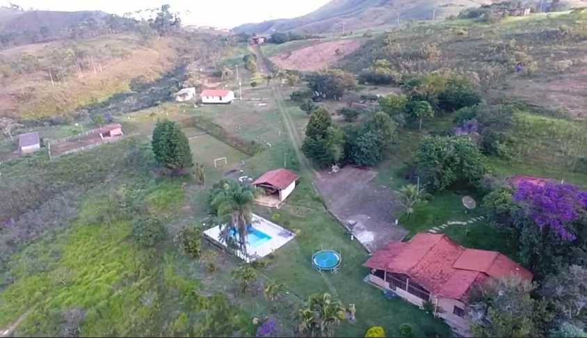 Sítio à venda com 4 quartos, 100000m² - Foto 1