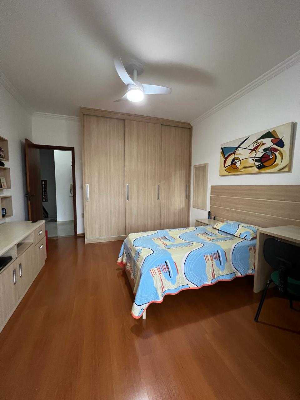 Casa à venda com 4 quartos, 307m² - Foto 18