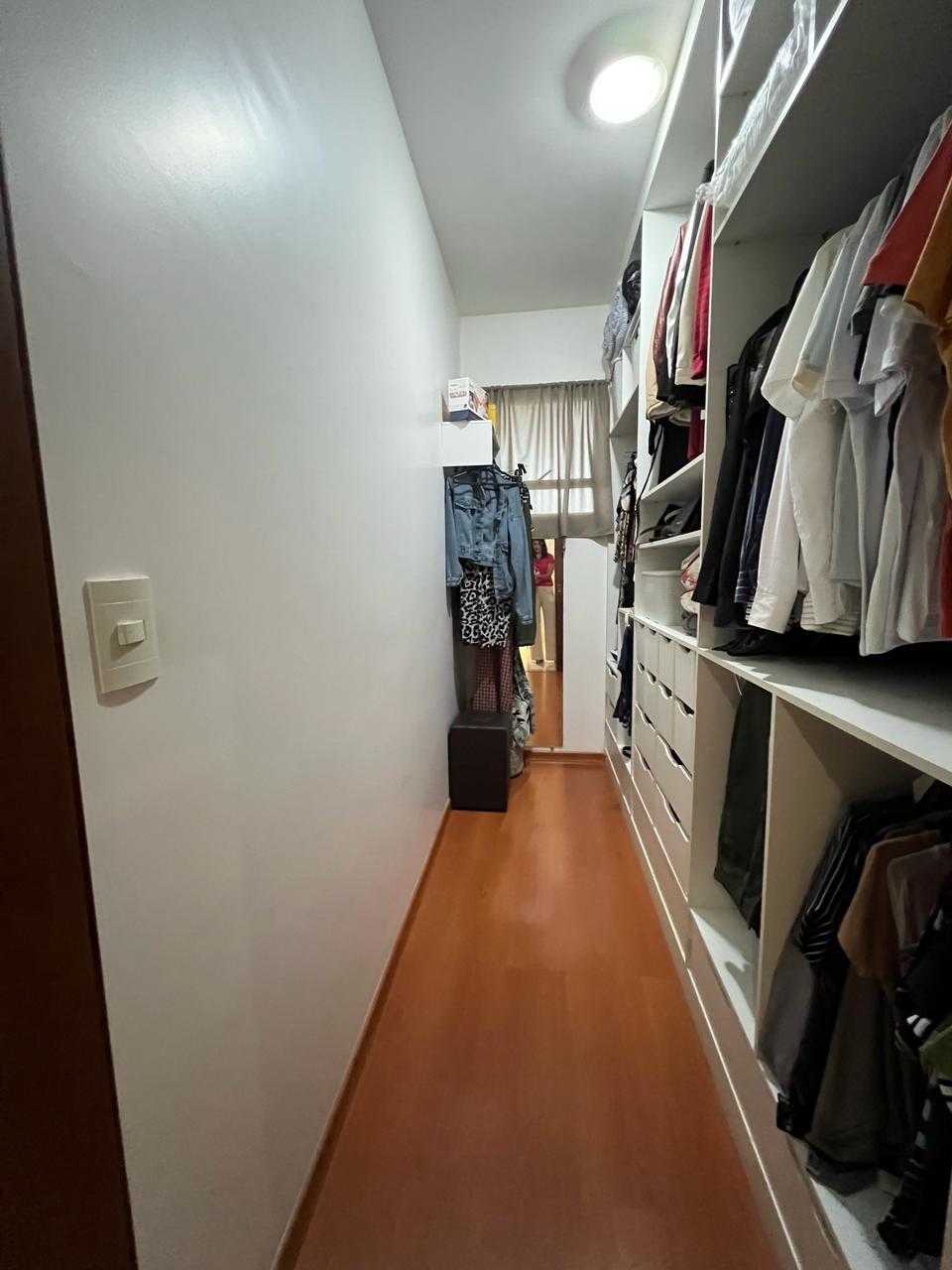 Casa à venda com 4 quartos, 307m² - Foto 13