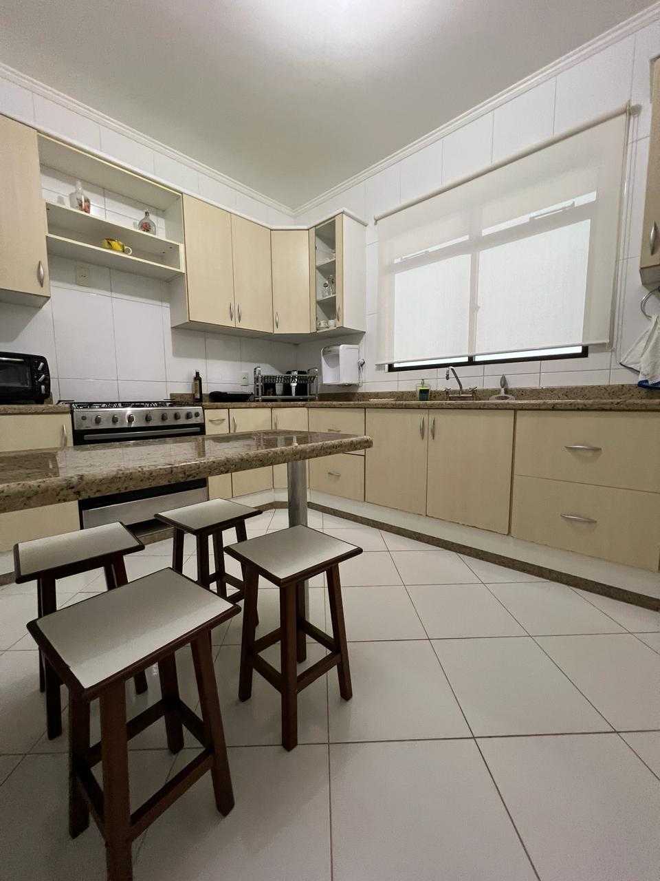 Casa à venda com 4 quartos, 307m² - Foto 10