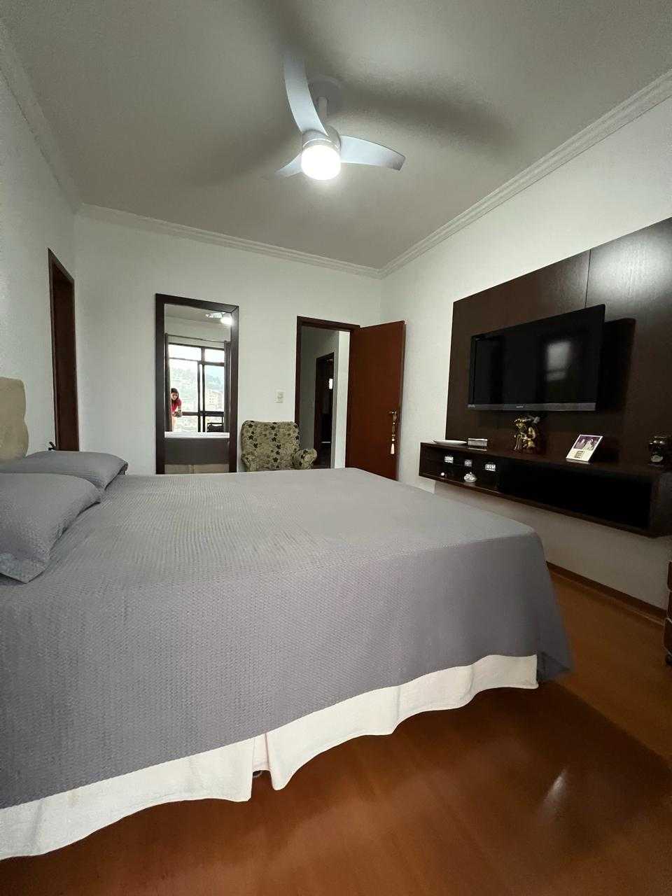 Casa à venda com 4 quartos, 307m² - Foto 14