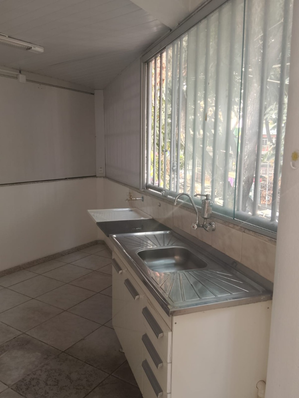 Kitnet e Studio para alugar com 1 quarto, 90m² - Foto 6