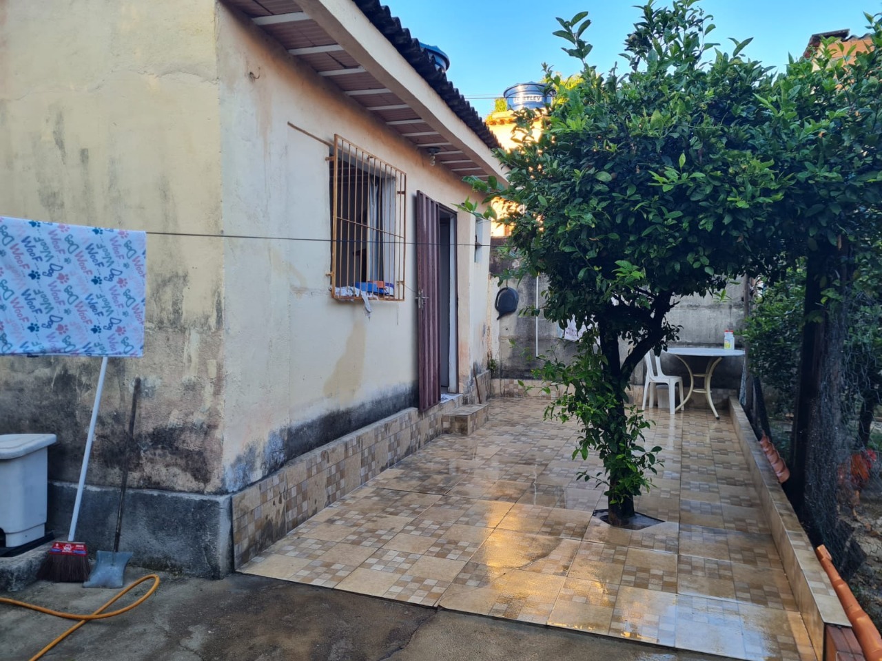 Casa à venda com 2 quartos, 130m² - Foto 1