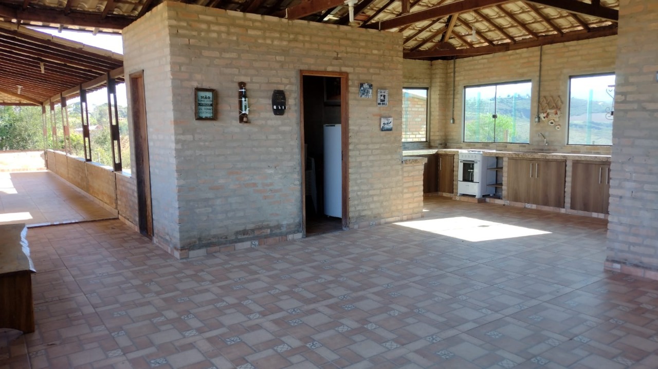 Sítio à venda com 3 quartos, 150m² - Foto 3