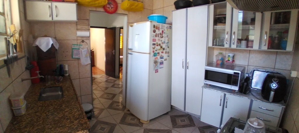 Casa à venda com 3 quartos, 155m² - Foto 13
