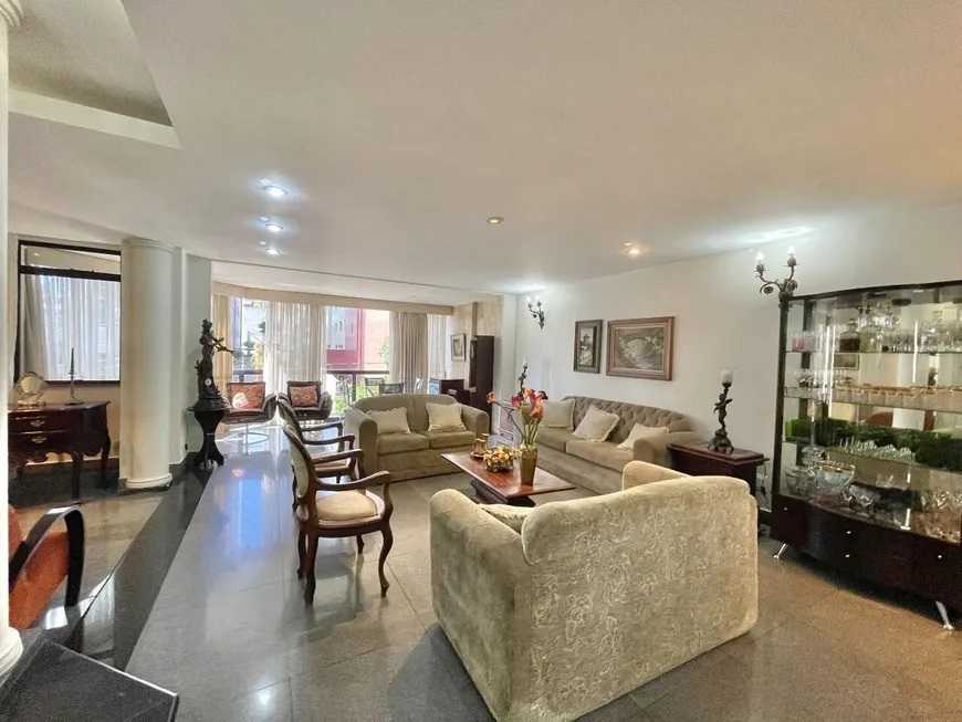 Apartamento à venda com 4 quartos, 230m² - Foto 3