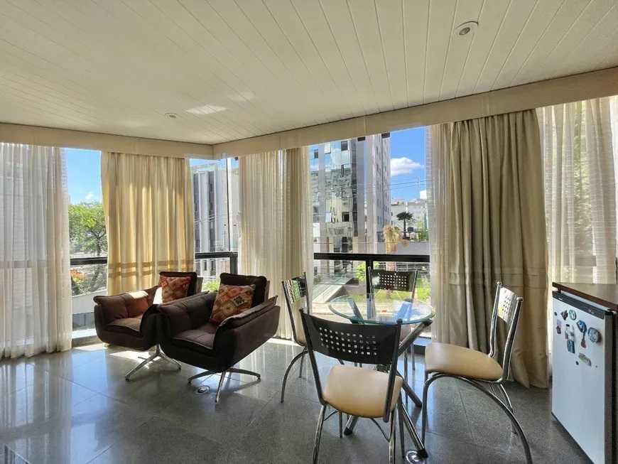 Apartamento à venda com 4 quartos, 230m² - Foto 2