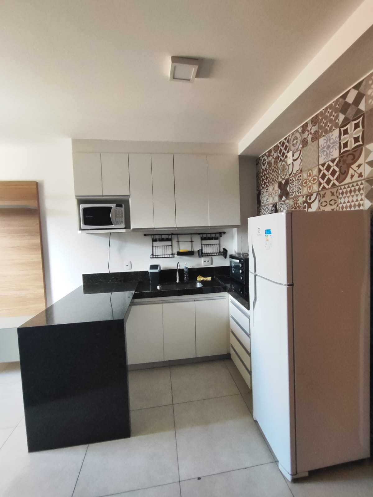 Apartamento para alugar com 1 quarto, 40m² - Foto 12