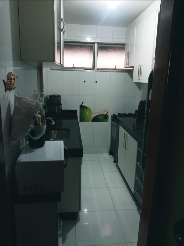 Apartamento à venda com 3 quartos, 75m² - Foto 7