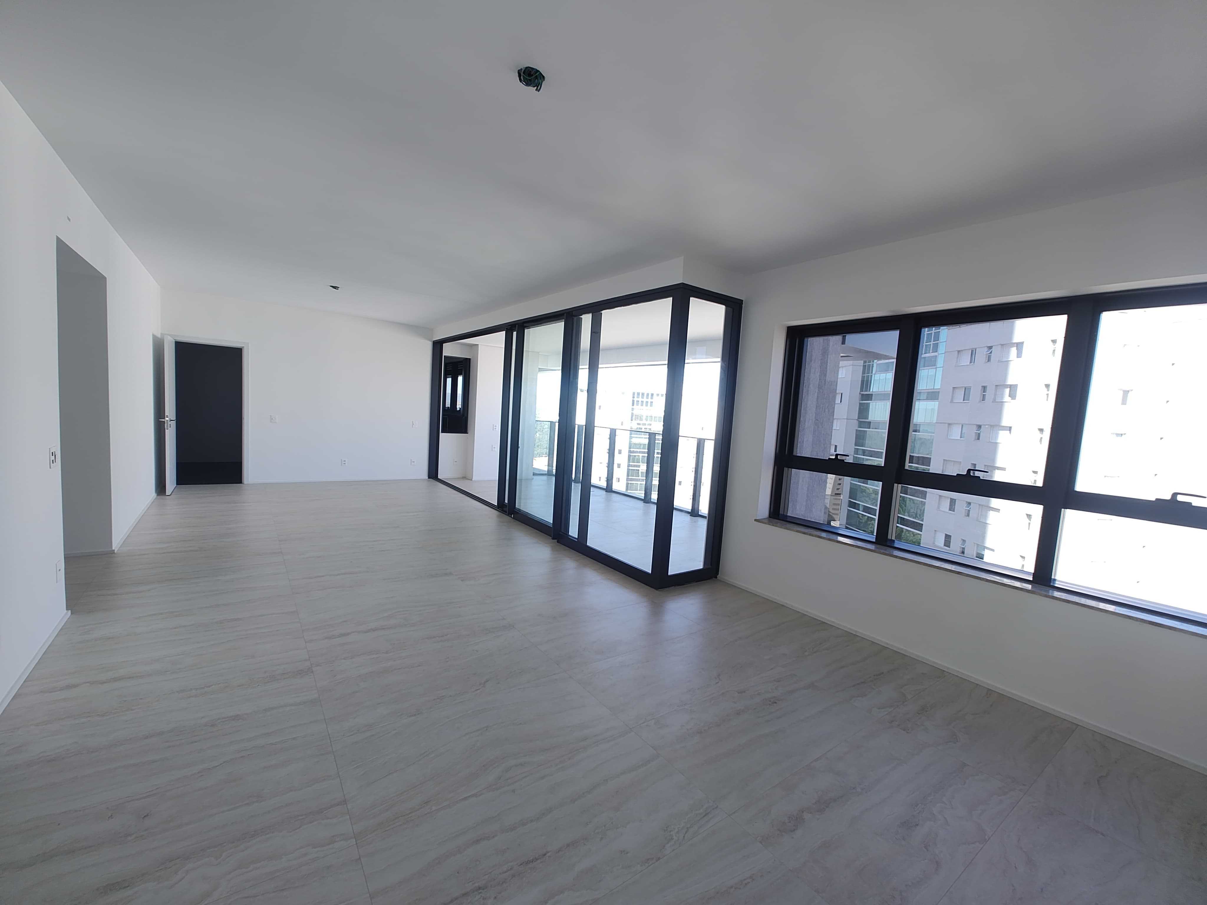 Apartamento à venda com 4 quartos, 225m² - Foto 9