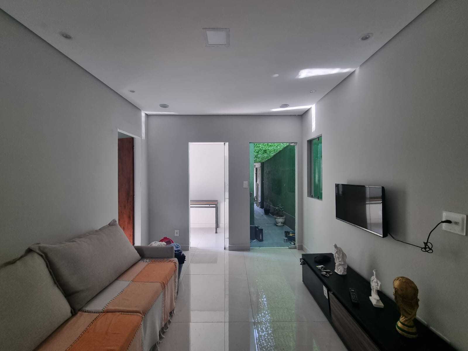 Casa à venda com 2 quartos, 157m² - Foto 3