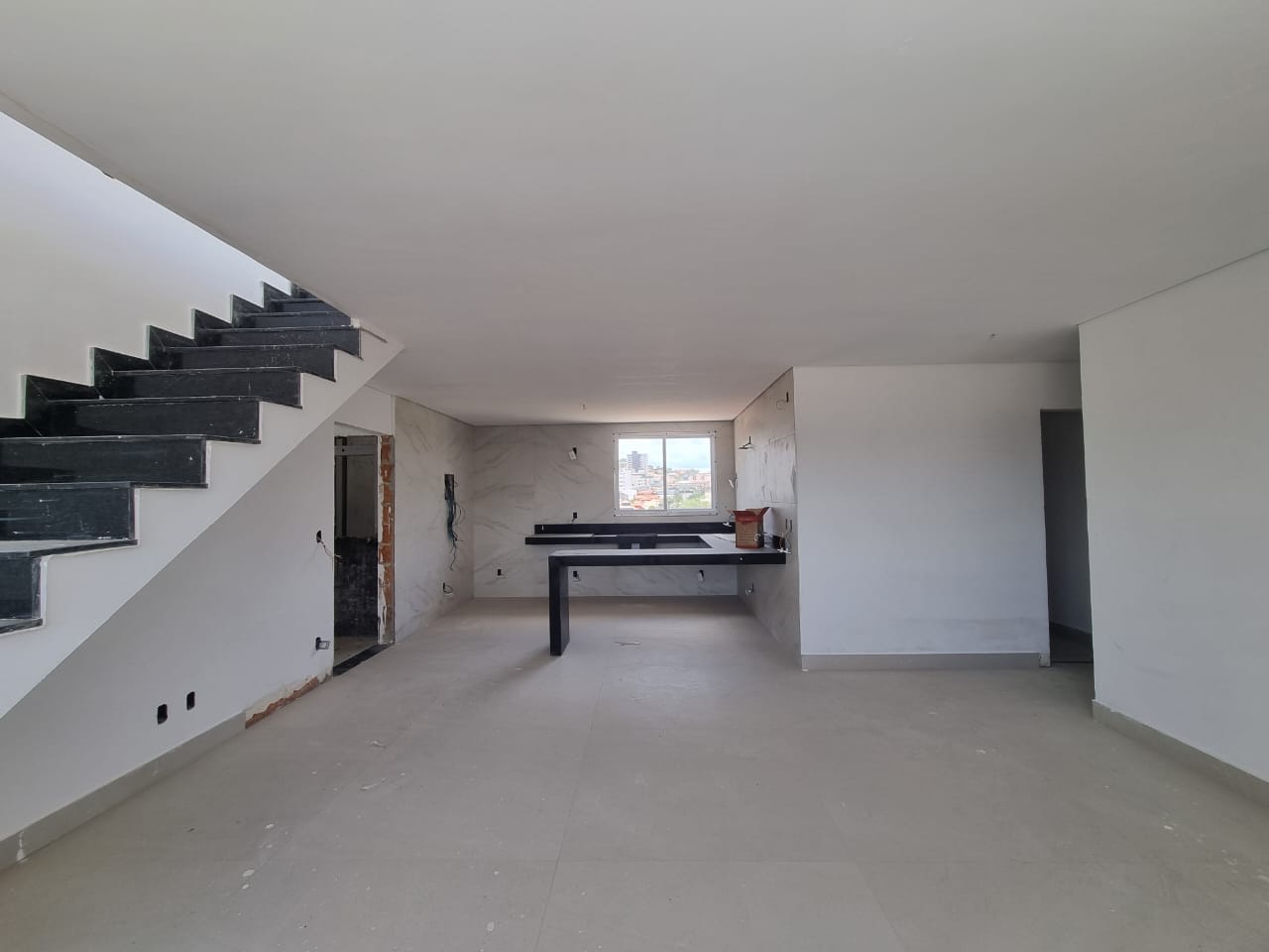 Cobertura à venda com 3 quartos, 180m² - Foto 3