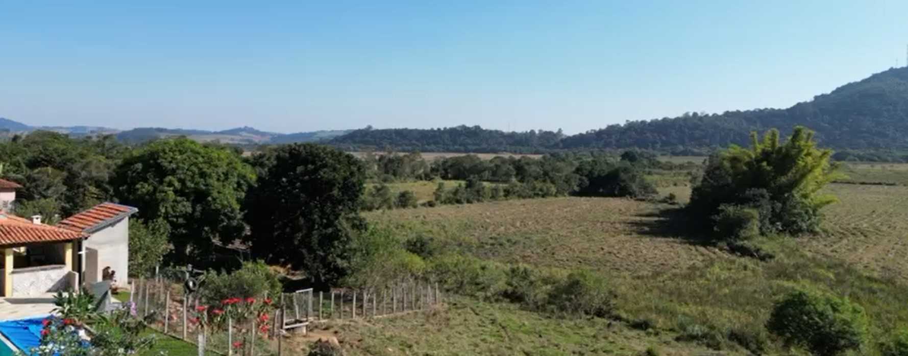 Sítio à venda com 2 quartos, 210000m² - Foto 1