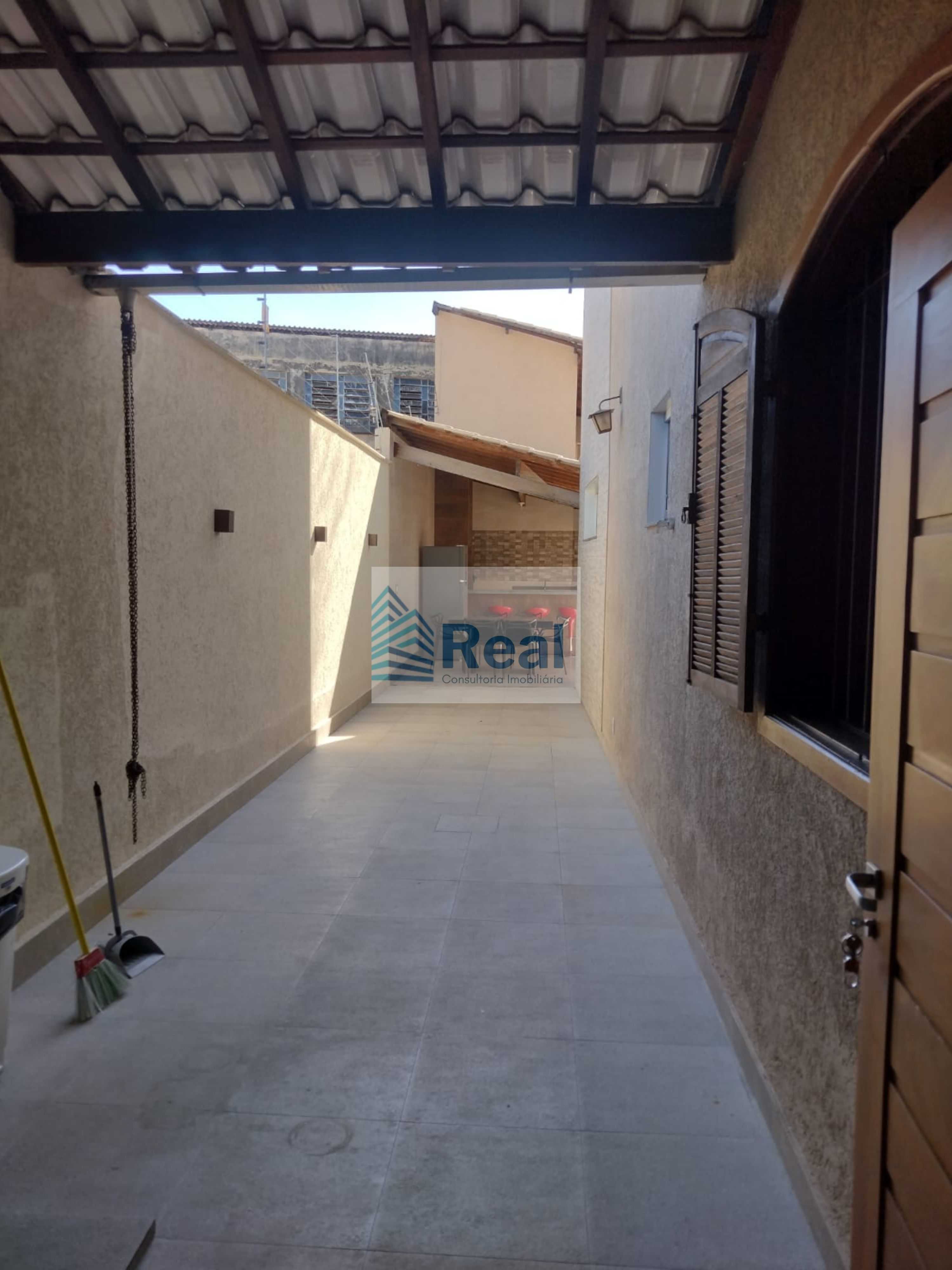 Casa à venda com 6 quartos, 250m² - Foto 21