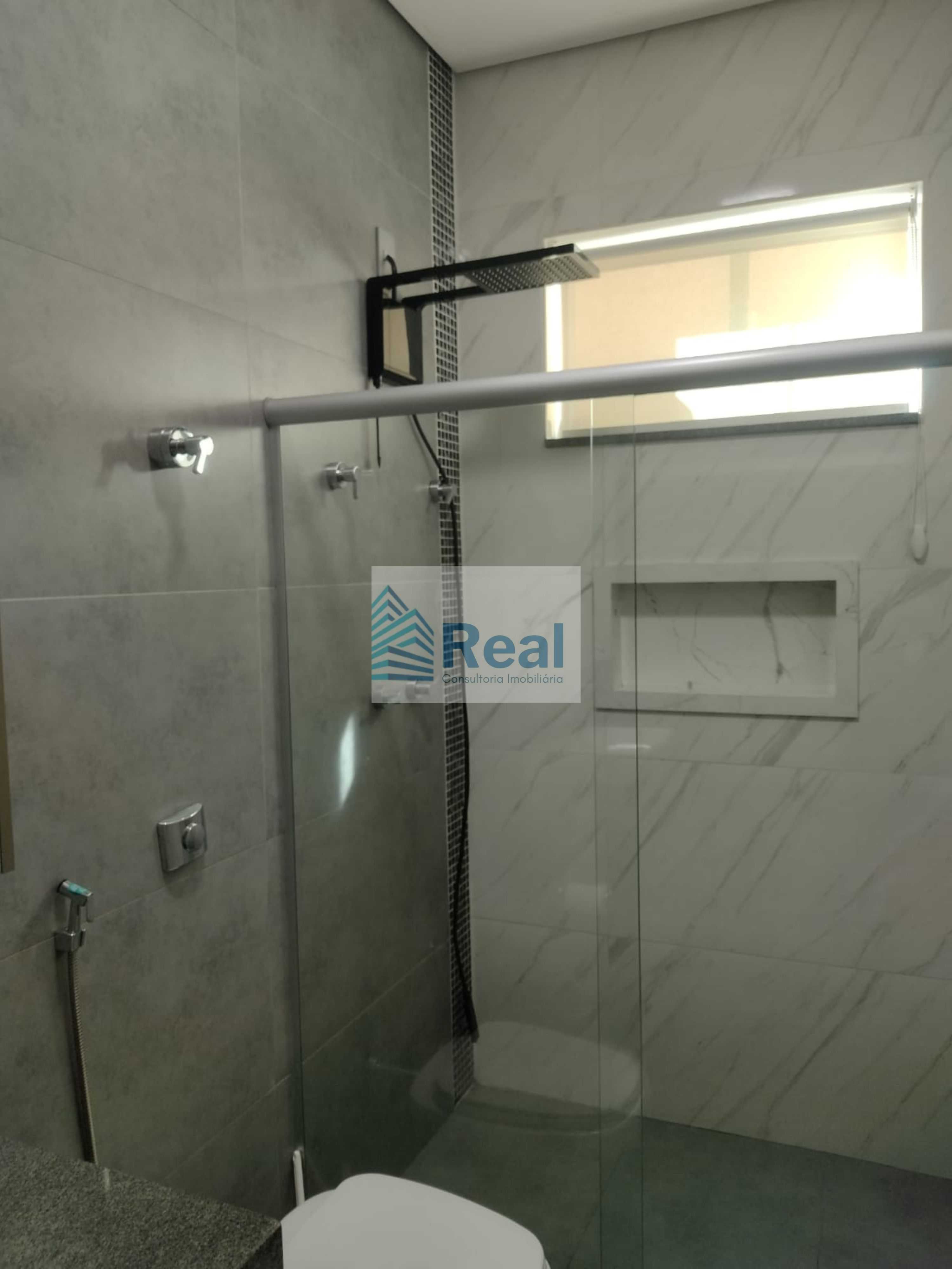 Casa à venda com 6 quartos, 250m² - Foto 14