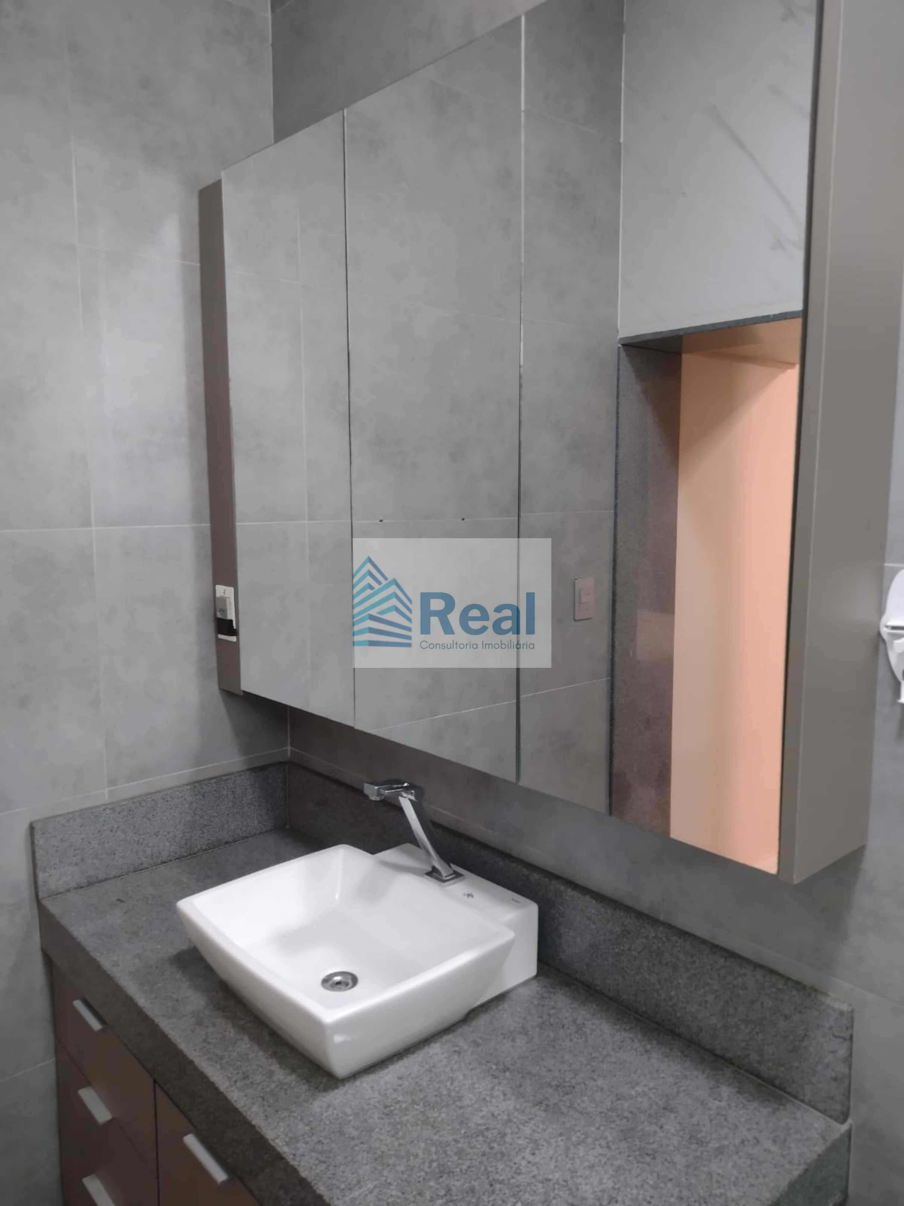 Casa à venda com 6 quartos, 250m² - Foto 13