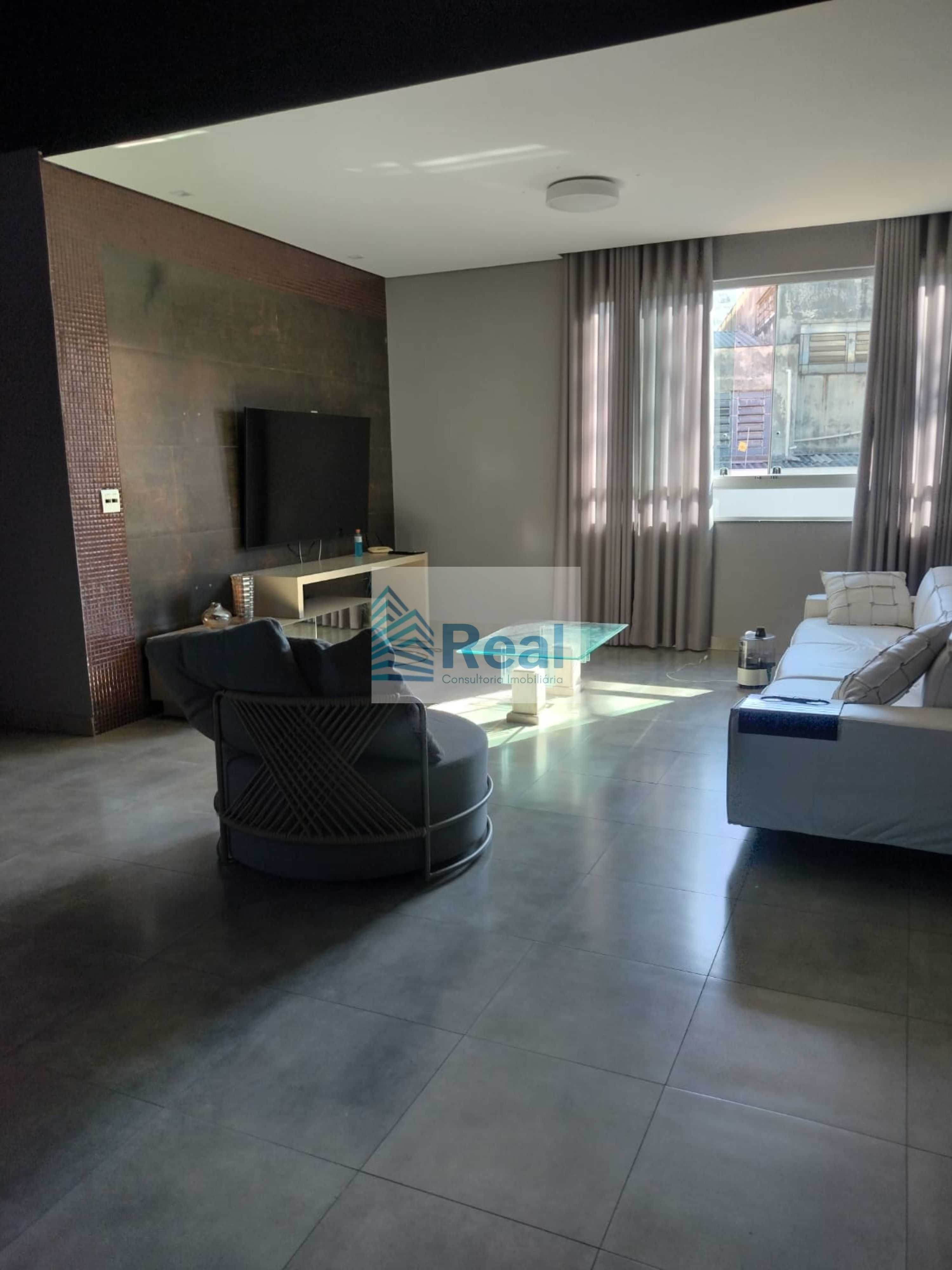 Casa à venda com 6 quartos, 250m² - Foto 25
