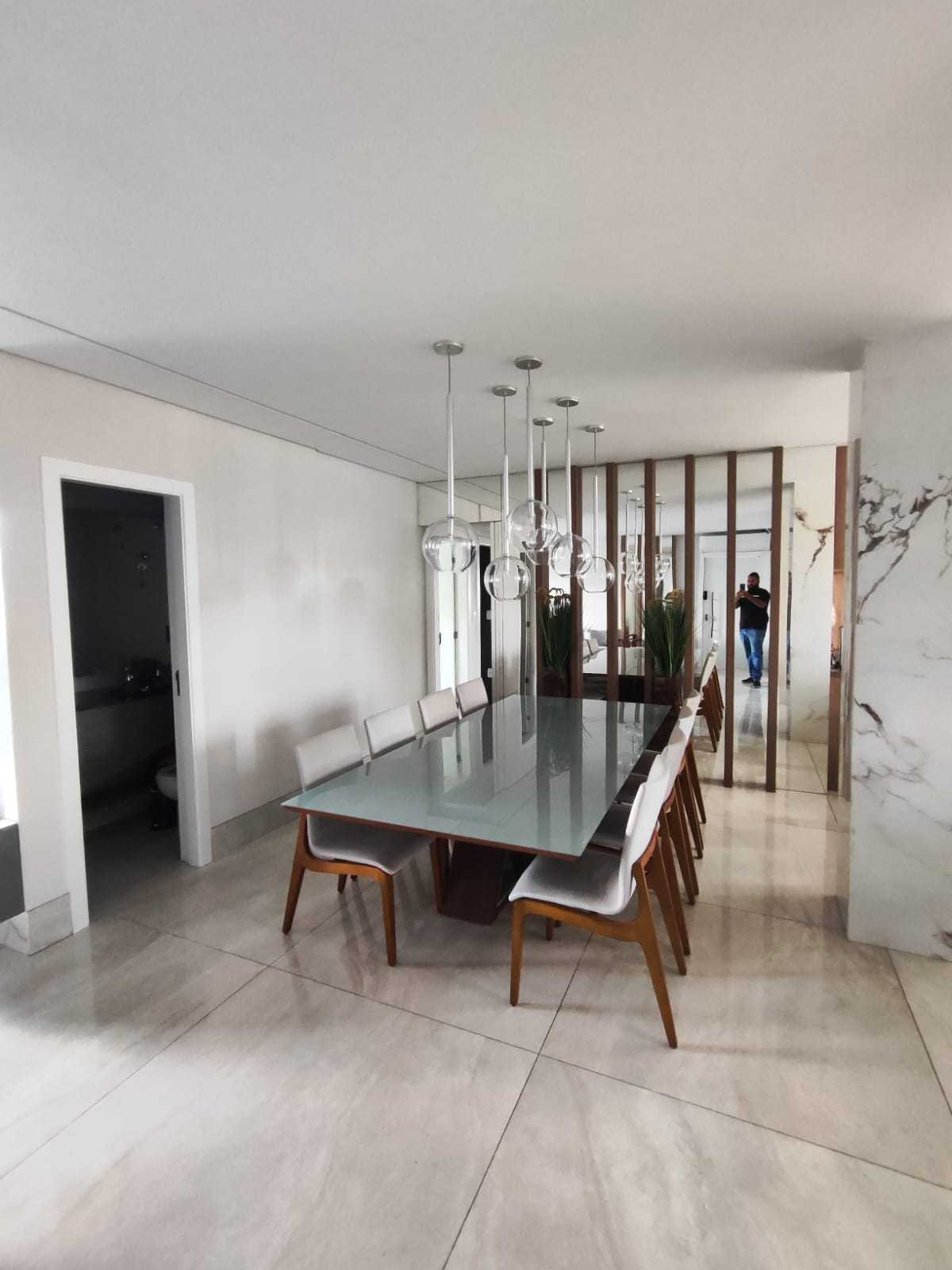 Apartamento para alugar com 4 quartos, 140m² - Foto 7