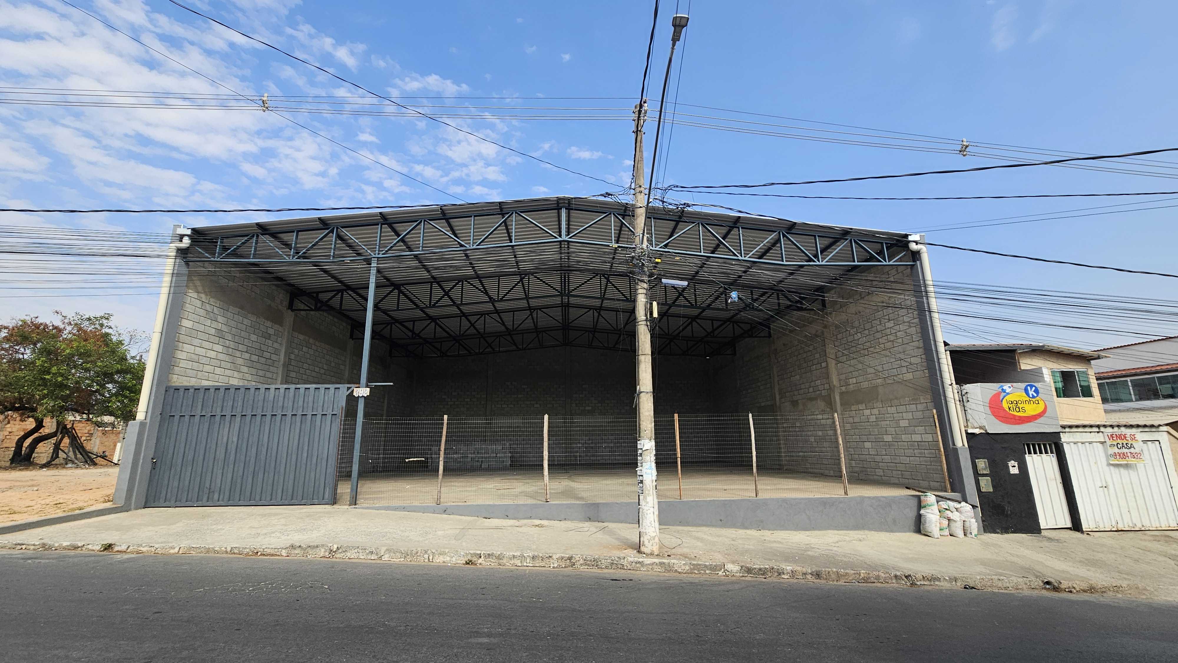 Depósito-Galpão-Armazém para alugar, 400m² - Foto 2
