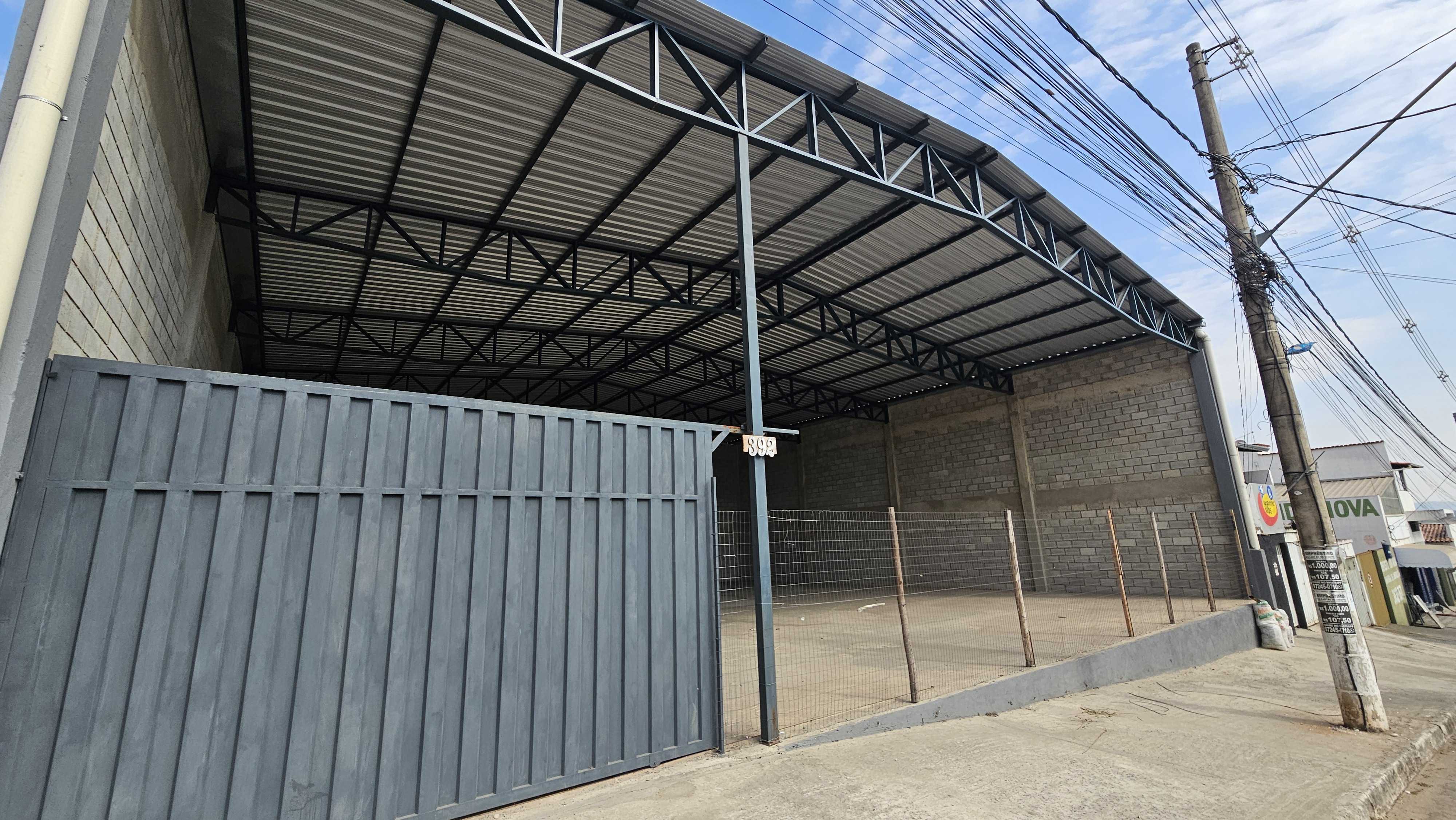 Depósito-Galpão-Armazém para alugar, 400m² - Foto 1