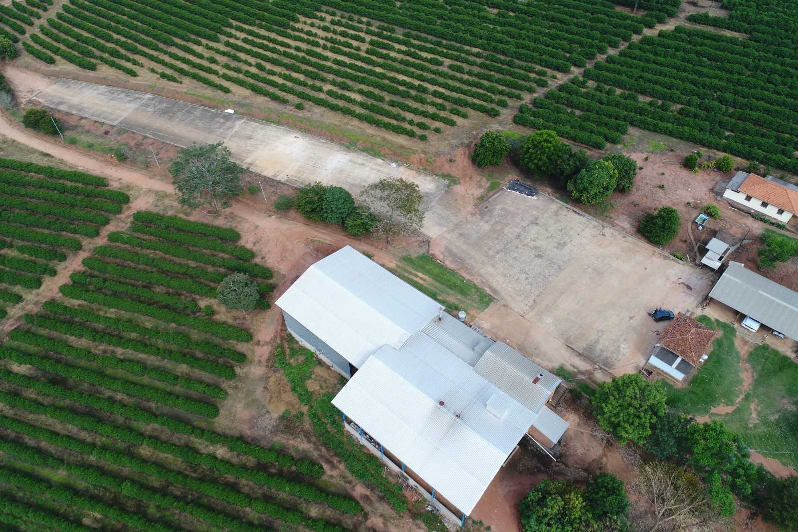 Sítio à venda com 3 quartos, 300m² - Foto 11