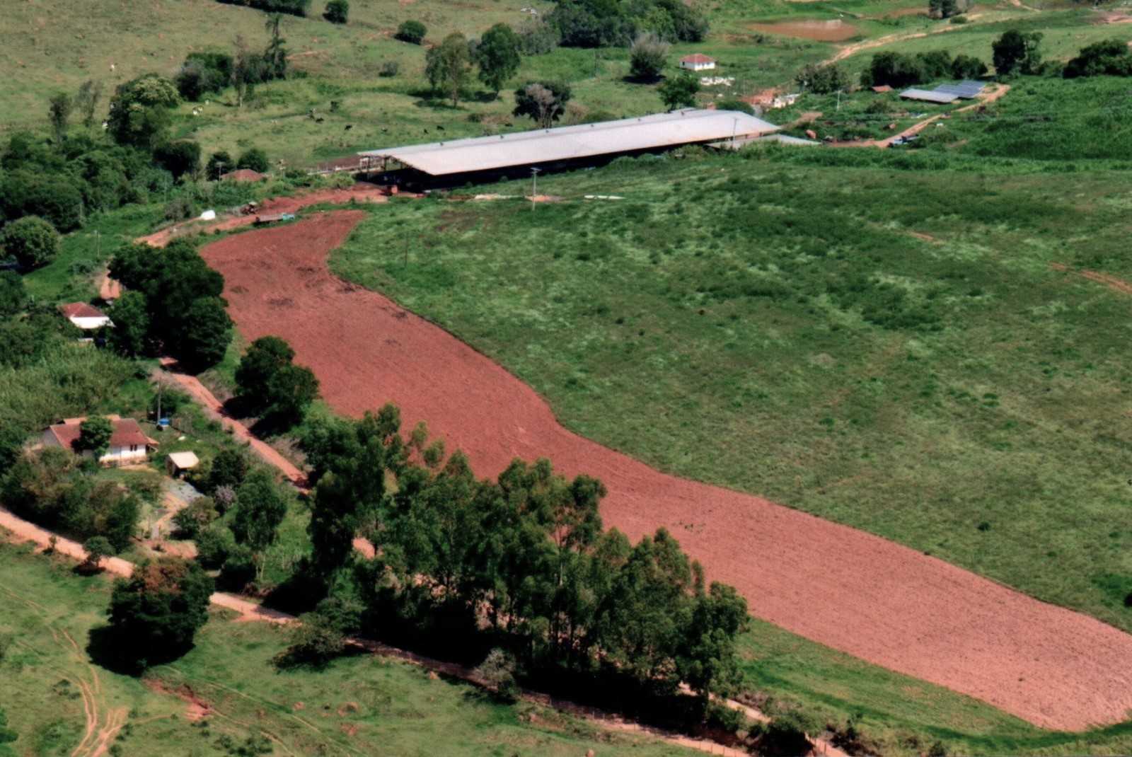 Fazenda à venda com 3 quartos, 1550000m² - Foto 14