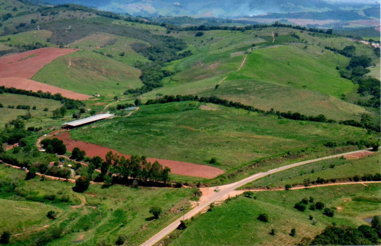 Fazenda à venda com 3 quartos, 1550000m² - Foto 2