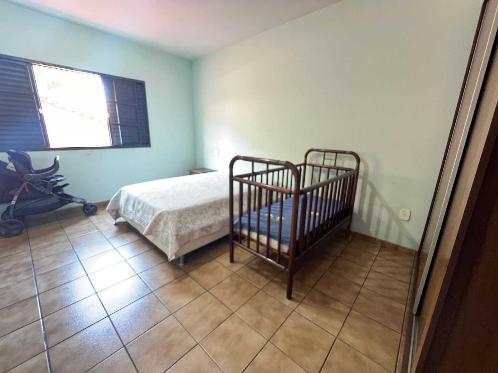 Casa à venda com 4 quartos, 384m² - Foto 9