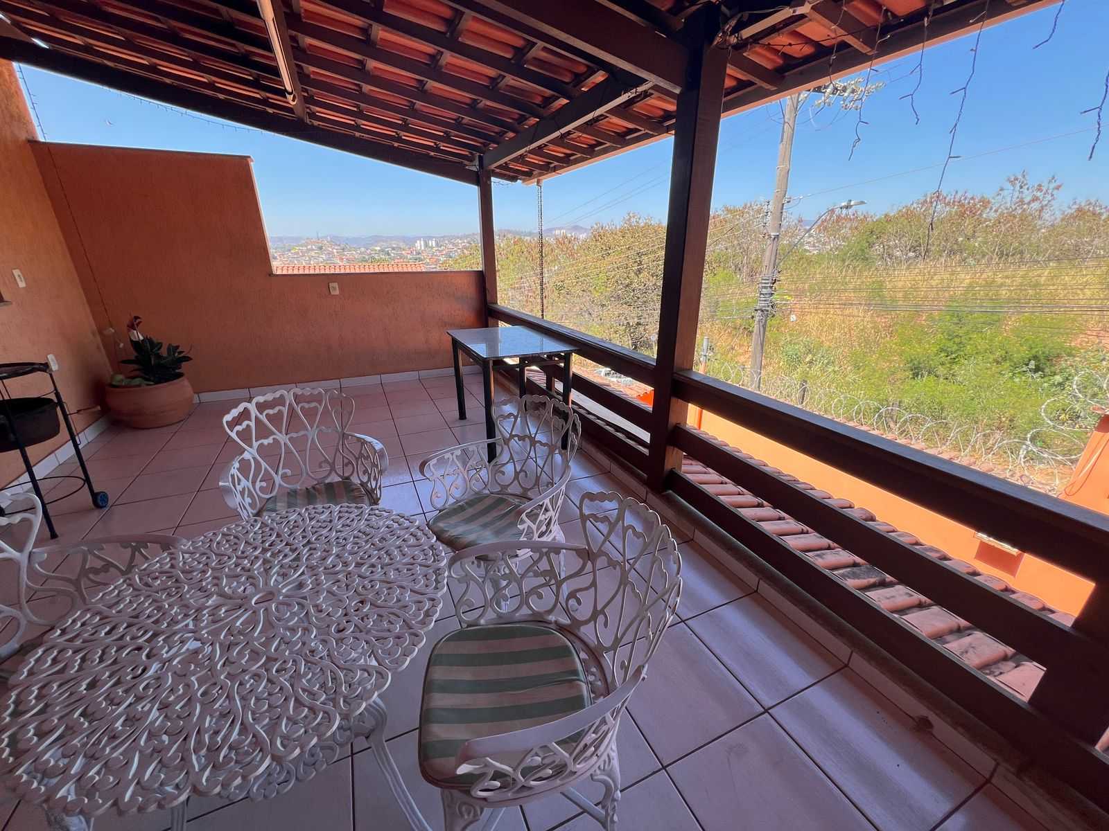 Casa à venda com 4 quartos, 384m² - Foto 21