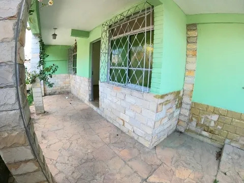 Casa à venda com 5 quartos, 170m² - Foto 3