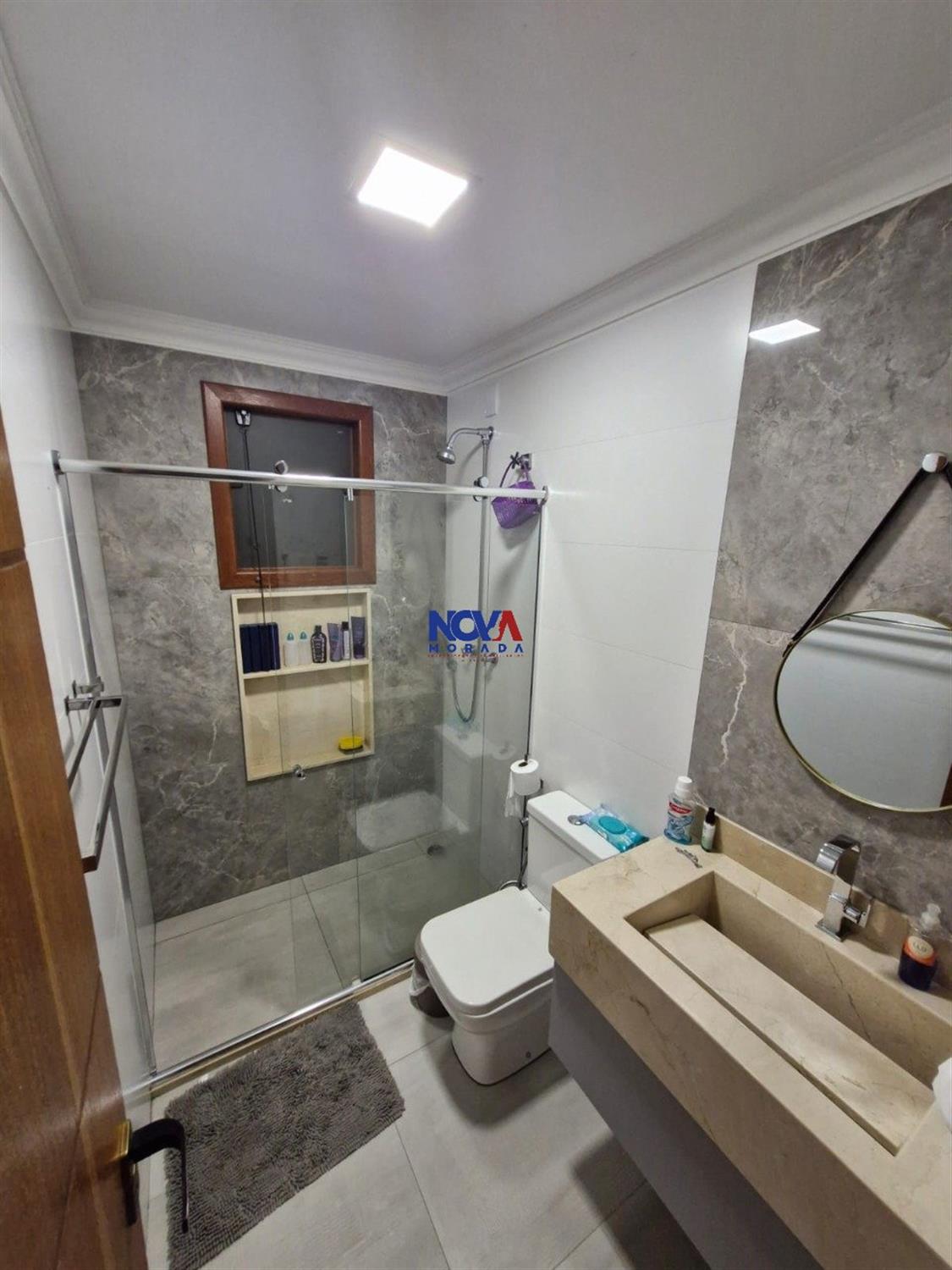 Casa à venda com 5 quartos, 200m² - Foto 21