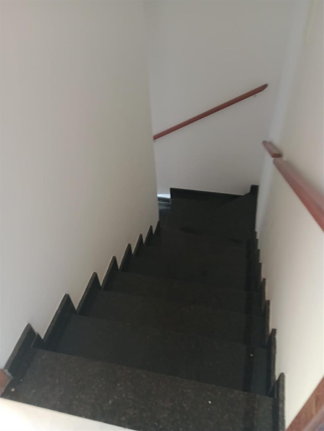 Casa à venda com 2 quartos, 145m² - Foto 8