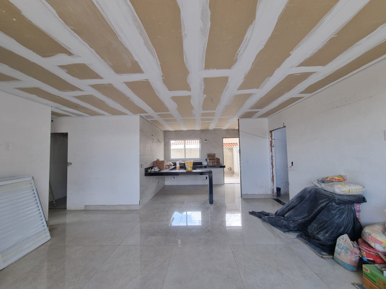 Apartamento à venda com 3 quartos, 153m² - Foto 4
