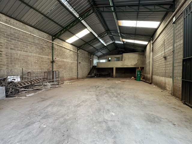 Depósito-Galpão-Armazém à venda, 400m² - Foto 12