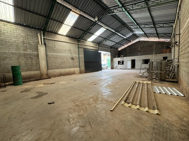 Depósito-Galpão-Armazém à venda, 400m² - Foto 6