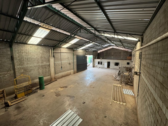 Depósito-Galpão-Armazém à venda, 400m² - Foto 8
