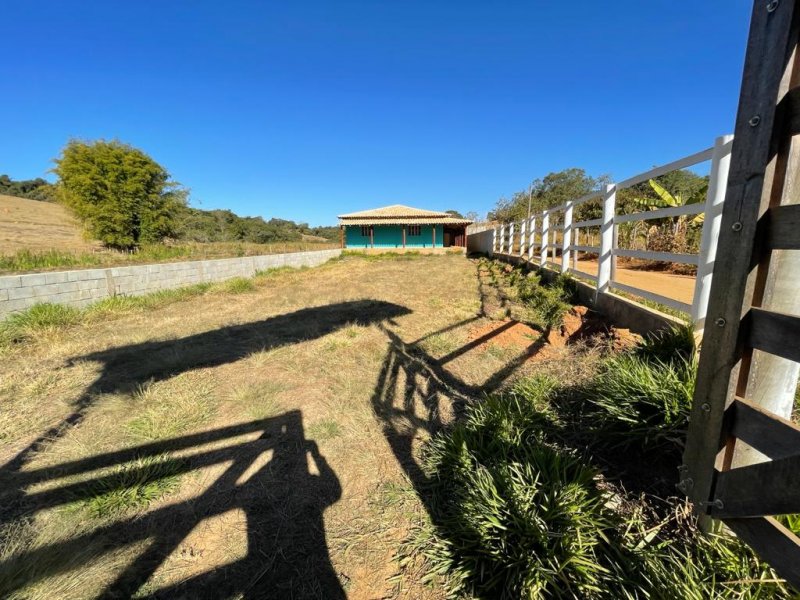 Chácara à venda com 2 quartos, 2500m² - Foto 22