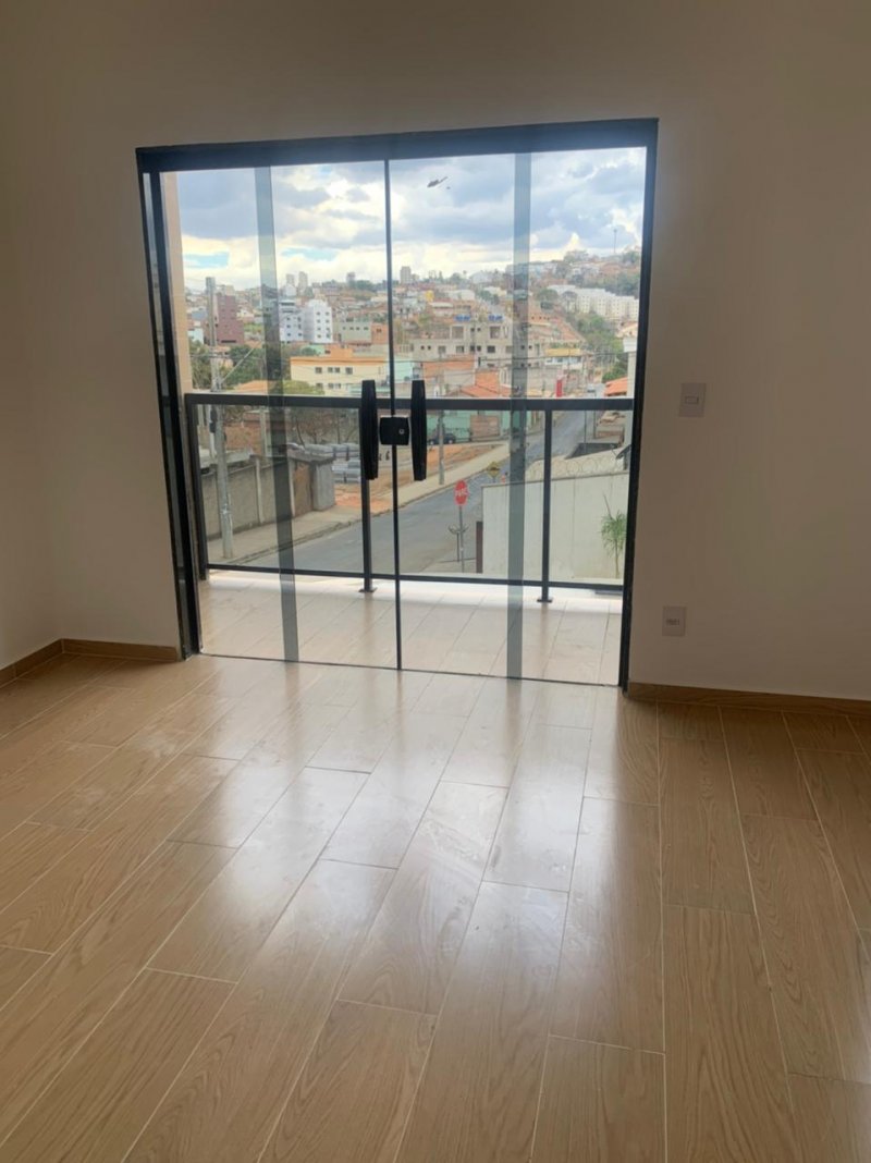 Casa à venda com 3 quartos, 150m² - Foto 14