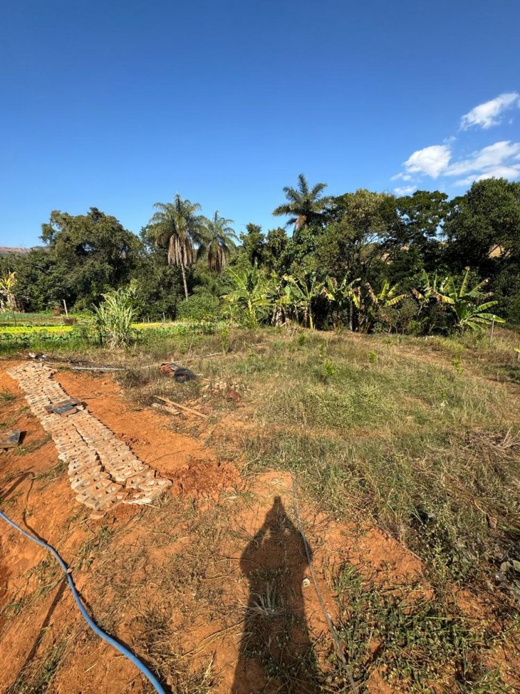 Chácara à venda com 1 quarto, 2097m² - Foto 3