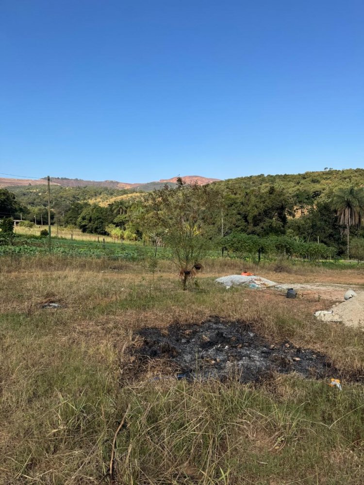 Chácara à venda com 1 quarto, 2097m² - Foto 15