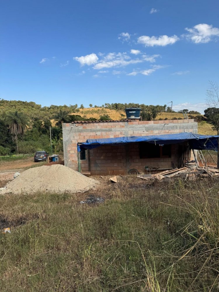 Chácara à venda com 1 quarto, 2097m² - Foto 20