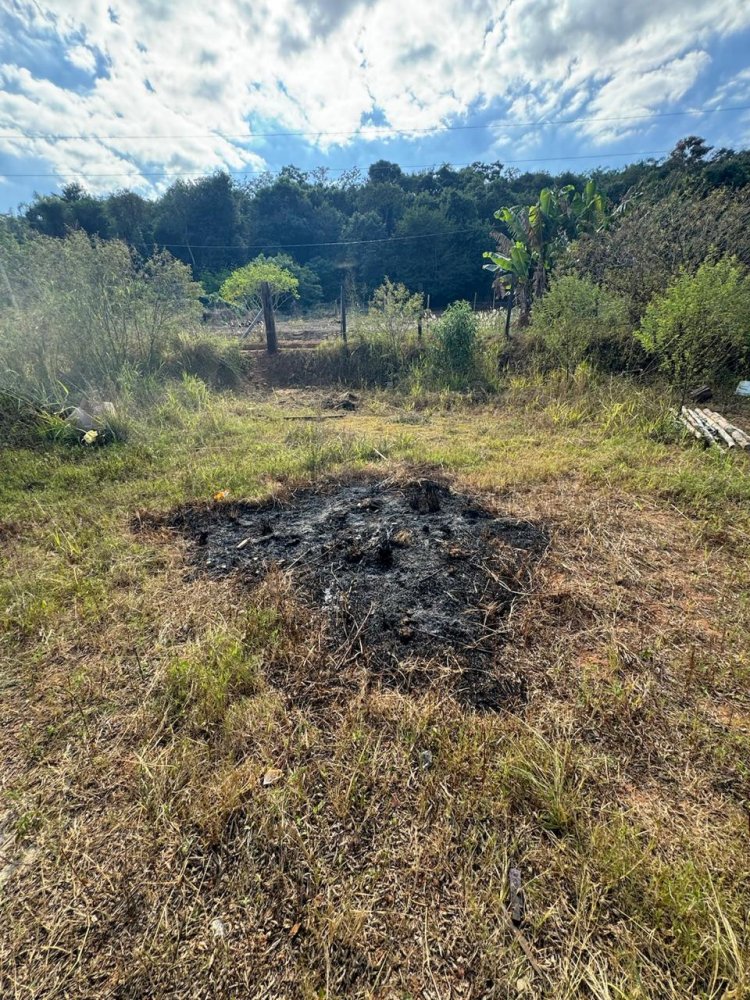 Chácara à venda com 1 quarto, 2097m² - Foto 17